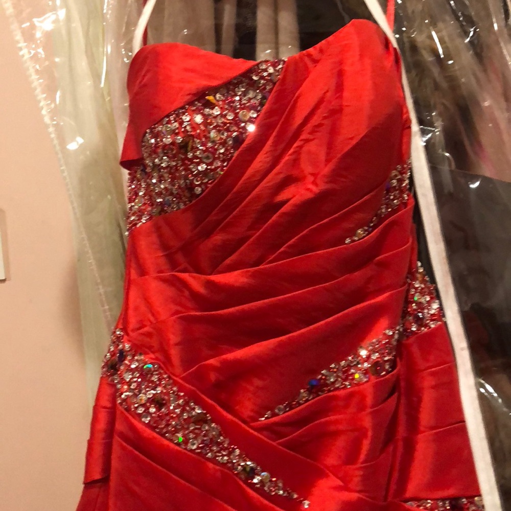 Dress - Picture 2 of 3